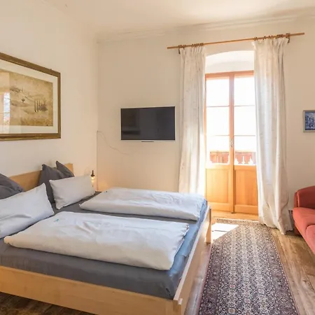 Schweizerhof Am Bed & Breakfast